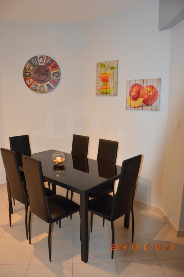 Luxury Apartment Paphos Eksteriør bilde